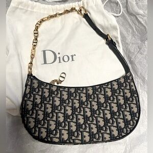 🚨Selling ASAP Christian Dior Lounge Bag